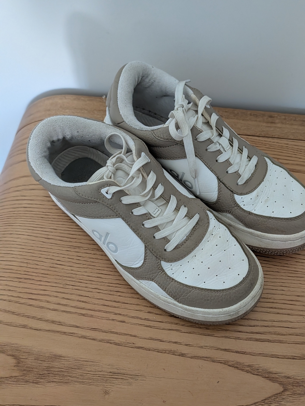 ALO Yoga Beige and White Low-Top Sneakers - Picture 2 of 5